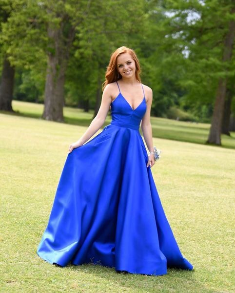 a-line spaghetti straps prom dresses satin formal evening gowns sleeveless party dresses robe de soiree long elegant, Black;red
a-line spaghetti straps prom dresses satin formal evening gowns sleeveless party dresses robe de soiree long elegant, Black;red