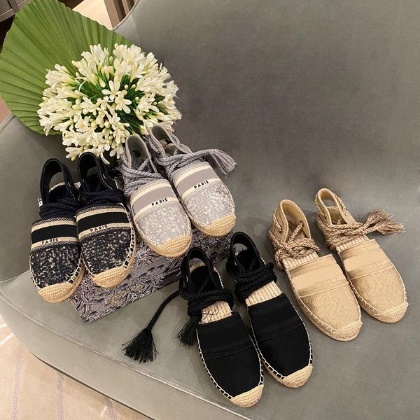 designers espadrille wedge sandals oblique embroidred cotton women high heel platform shoes summer luxury runway lace-up sandals 35-42 box, Black
designers espadrille wedge sandals oblique embroidred cotton women high heel platform shoes summer luxury runway lace-up sandals 35-42 box, Black