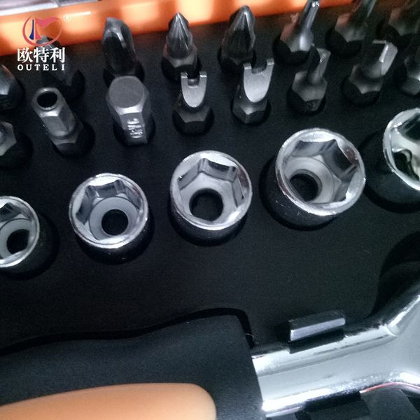 factory direct chrome vanadium steel 38-piece screw set sleeves ratchet wrench set
factory direct chrome vanadium steel 38-piece screw set sleeves ratchet wrench set