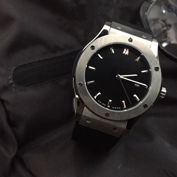 2019 slipper triple luxury men's watch automatic high-grade 316 steel natural rubber strap folding buckle designer luxury mens watch, Slivery;brown
2019 slipper triple luxury men's watch automatic high-grade 316 steel natural rubber strap folding buckle designer luxury mens watch, Slivery;brown