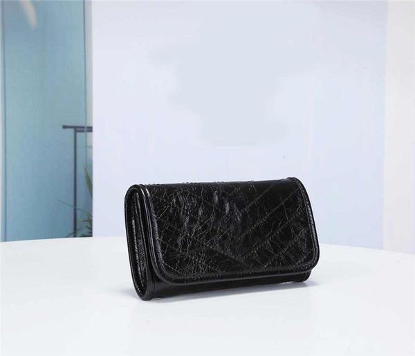 designer luxury purse handbags genuine leather y purse bag oil wax leather material shoulder messegner bags
designer luxury purse handbags genuine leather y purse bag oil wax leather material shoulder messegner bags