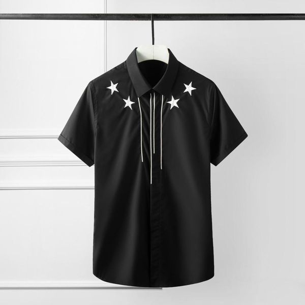 2019 spring and summer new five-star line embroidery men's shirt short-sleeved body edition fashion shirt, White;black
2019 spring and summer new five-star line embroidery men's shirt short-sleeved body edition fashion shirt, White;black