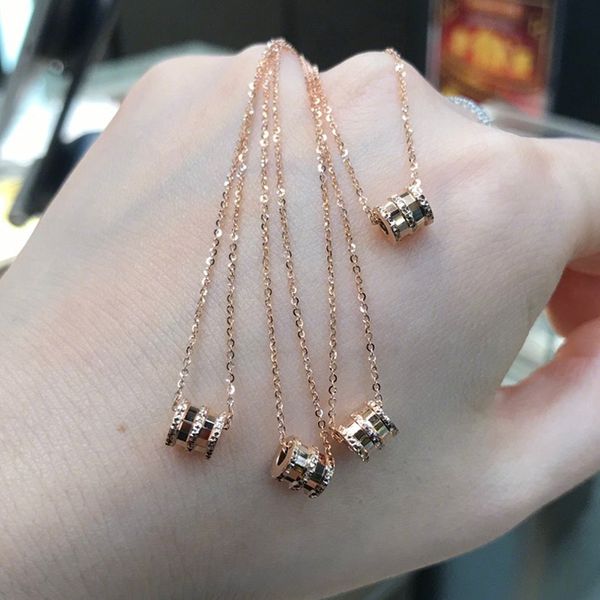 fashion simple dazzling zircon necklace gold silver rose gold pendant for women party accessory jewelry gift sale
fashion simple dazzling zircon necklace gold silver rose gold pendant for women party accessory jewelry gift sale