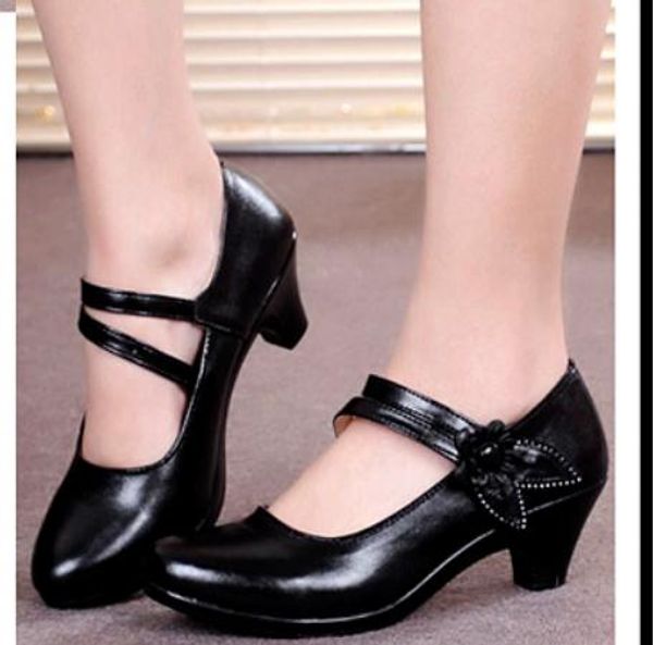 2021 bowknot women's shoes in spring and autumn with new style middle heel coarse heel round head @18, Black
2021 bowknot women's shoes in spring and autumn with new style middle heel coarse heel round head @18, Black