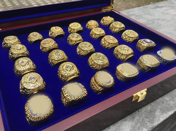 27pcs yankees baseball team around champions championship ring set with wooden display box souvenir fan men boy gift wholesale 2020, Golden;silver
27pcs yankees baseball team around champions championship ring set with wooden display box souvenir fan men boy gift wholesale 2020, Golden;silver