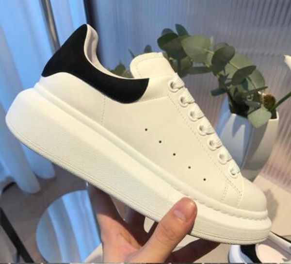 luxury designer men women sneaker casual shoes real leather sneaker skin skateboarding shoe velvet sneakers 36-45, Black
luxury designer men women sneaker casual shoes real leather sneaker skin skateboarding shoe velvet sneakers 36-45, Black