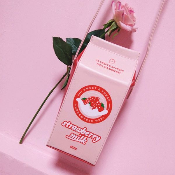 the new strawberry milk boxed pu messenger bag female personality design small square package mobile wallet
the new strawberry milk boxed pu messenger bag female personality design small square package mobile wallet