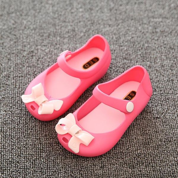 children shoes bowknot style cute and sweet buckle strap closure round toe non-slip for boys and girls soft flat sole
children shoes bowknot style cute and sweet buckle strap closure round toe non-slip for boys and girls soft flat sole