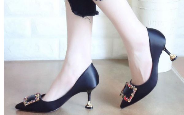2019 women's shoes in spring and autumn with new style high heel fine heel pointed end water drill silk and satin@220, Black
2019 women's shoes in spring and autumn with new style high heel fine heel pointed end water drill silk and satin@220, Black