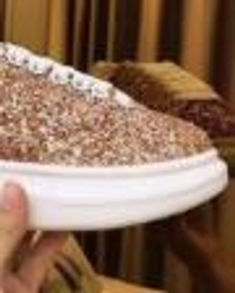 estyle skateboarding shoe luxury trendy platform walking trainers black glitter shinny
estyle skateboarding shoe luxury trendy platform walking trainers black glitter shinny