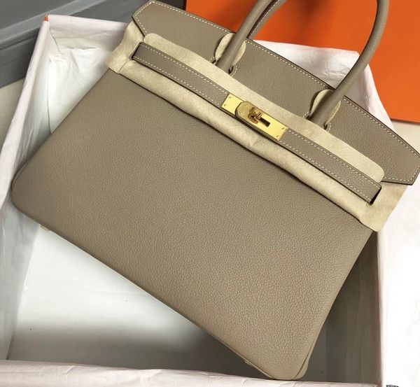 orginal grey brikin handbag,togo skin,handmade,wax thread,gold and silver hardware for chosen,have different size
orginal grey brikin handbag,togo skin,handmade,wax thread,gold and silver hardware for chosen,have different size