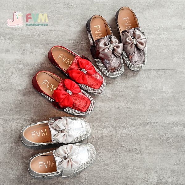girls' leather shoes new korean princess crystal bow fashion children's flat shoes woven flower wear-resistant non-slip, Black;red
girls' leather shoes new korean princess crystal bow fashion children's flat shoes woven flower wear-resistant non-slip, Black;red