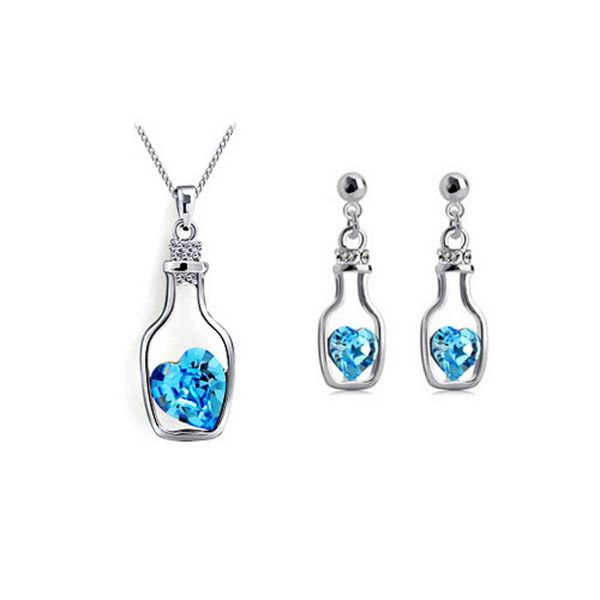 1pcs crystal vase necklace makeup toy princess crown beauty toys girls party children's makeup play games jewelry accessories
1pcs crystal vase necklace makeup toy princess crown beauty toys girls party children's makeup play games jewelry accessories
