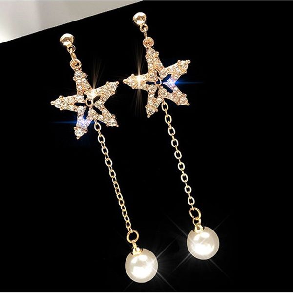 2019 новый блестящий rhinestone star серьги полые пятиконечные длинные падения мотаться кристалл серьги для женщин романтические ювелирные и, Silver
2019 новый блестящий rhinestone star серьги полые пятиконечные длинные падения мотаться кристалл серьги для женщин романтические ювелирные и, Silver