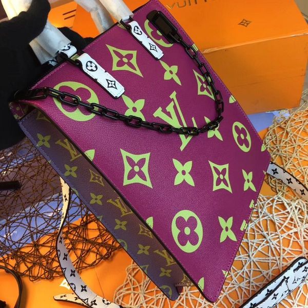 design- new orignal real genuine leather lady messenger bag fashion satchel shoulder bag handbag presbyopic package mobile phone purse
design- new orignal real genuine leather lady messenger bag fashion satchel shoulder bag handbag presbyopic package mobile phone purse