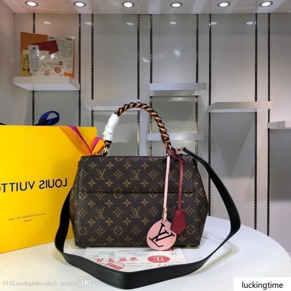 men s travel women bag handbags leather keepall 45 shoulder bags totes m43982 size 28x20x10cm
men s travel women bag handbags leather keepall 45 shoulder bags totes m43982 size 28x20x10cm