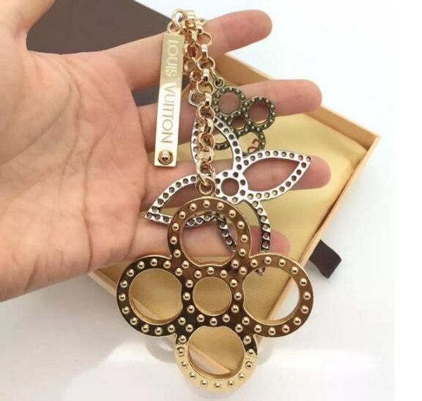 louis vuitton keychain дизайнерские подарочные брелки подвески больше tapage bag charm key hold bag charms enveloppe bag высокое качество сч, Silver
louis vuitton keychain дизайнерские подарочные брелки подвески больше tapage bag charm key hold bag charms enveloppe bag высокое качество сч, Silver