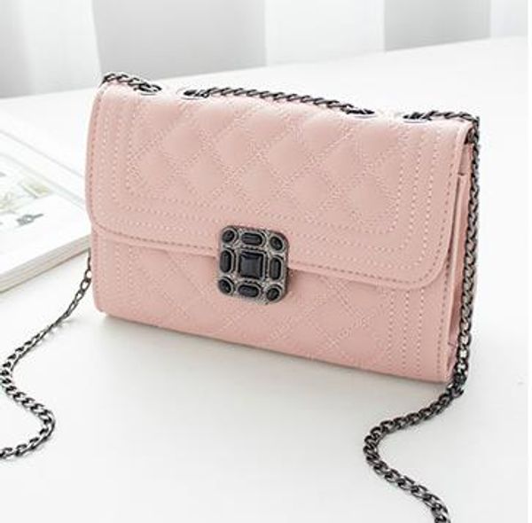 designer women's bag 2020 diamond chain fashion luxury small square bag shoulder messenger bag
designer women's bag 2020 diamond chain fashion luxury small square bag shoulder messenger bag