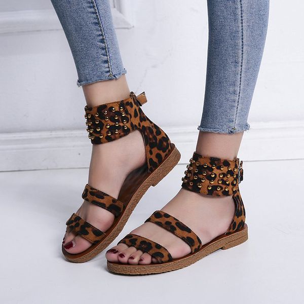selling 2019 new casual fashion light round head large size sandals women's low heel flat casual rivet breathable zipper, Black
selling 2019 new casual fashion light round head large size sandals women's low heel flat casual rivet breathable zipper, Black