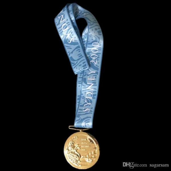 20 шт 2000 год сидней 27-я олимпийская золотая медаль спортивная награда игрока значок 60 мм с лентой 
20 шт 2000 год сидней 27-я олимпийская золотая медаль спортивная награда игрока значок 60 мм с лентой