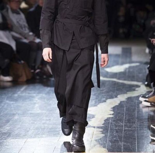 27-44 2020 new men clothing fashion runway style wide-legged pants leisure loose samurai trousers hairstylist plus size costumes, Black
27-44 2020 new men clothing fashion runway style wide-legged pants leisure loose samurai trousers hairstylist plus size costumes, Black