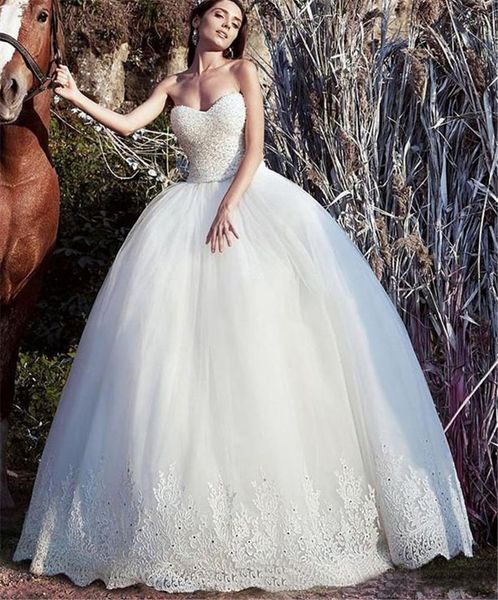 2019 beaded arabic wedding dresses sweetheart sequins ball gown bridal dresses vintage tulle wedding gowns corset back outdoor bride dresses, White
2019 beaded arabic wedding dresses sweetheart sequins ball gown bridal dresses vintage tulle wedding gowns corset back outdoor bride dresses, White