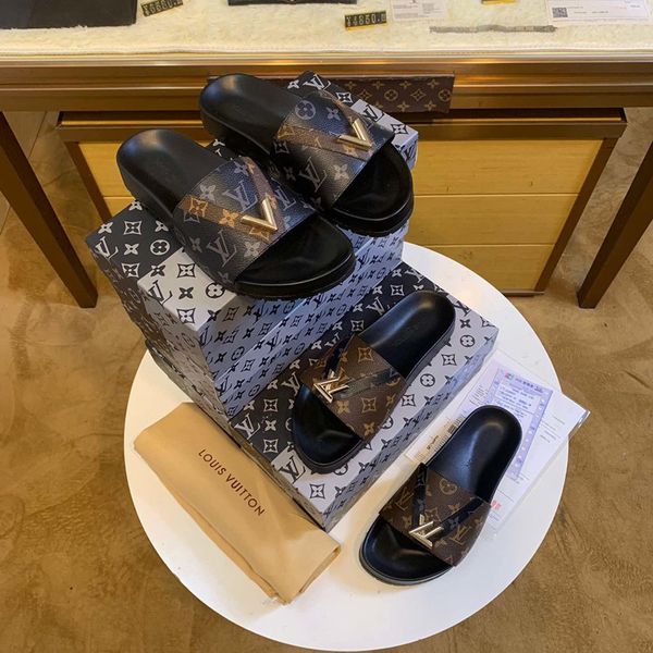 8ss Brand professional designers design men's sandals, imported leather fabrics, comfortable quality, 38-45 yards
8ss Brand professional designers design men's sandals, imported leather fabrics, comfortable quality, 38-45 yards