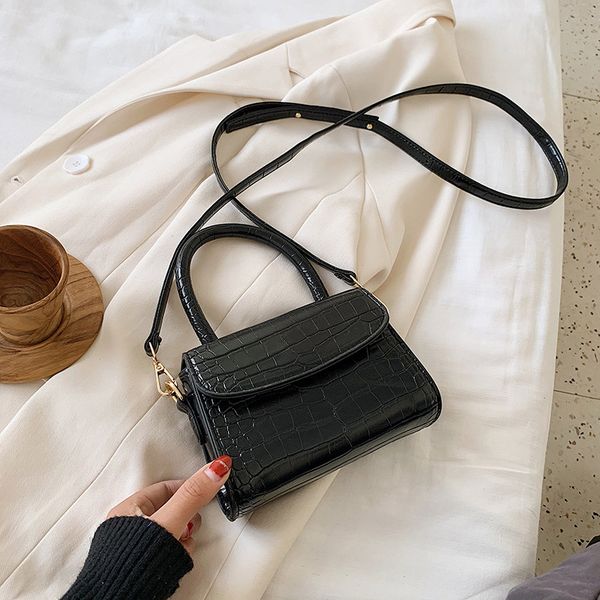 2020 new desiner stone crocodile pattern shoulder bags women casual flaps small mini crossbody bags ladies pu leather handbags
2020 new desiner stone crocodile pattern shoulder bags women casual flaps small mini crossbody bags ladies pu leather handbags