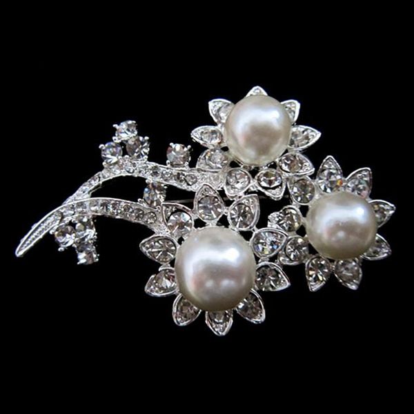 silver tone rhinestone crystal diamante flower wedding brooch pin with cream pearl, Gray
silver tone rhinestone crystal diamante flower wedding brooch pin with cream pearl, Gray