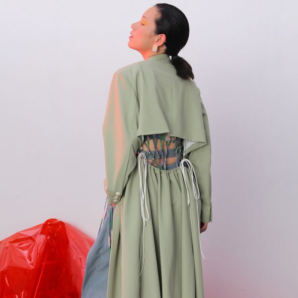 irinal02 2019 fw collection hollow out asymmetrical long trench coat women, Tan;black
irinal02 2019 fw collection hollow out asymmetrical long trench coat women, Tan;black