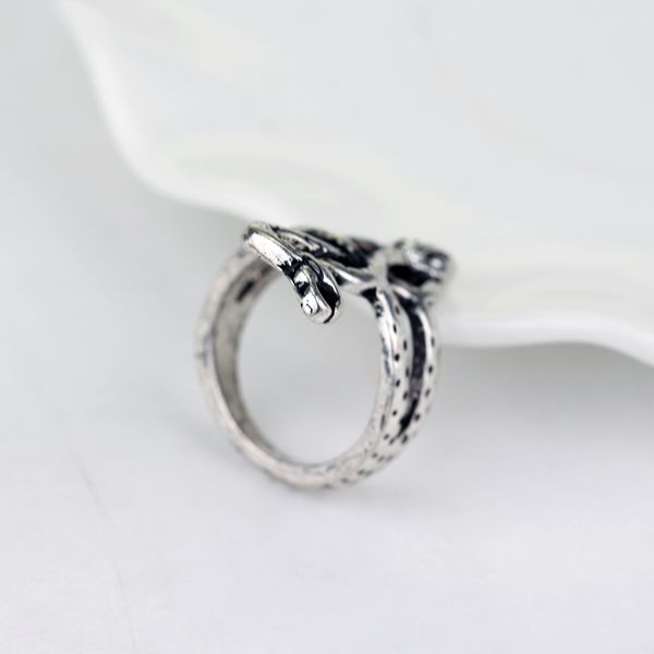 2017 nagini slytherin ring horcrux voldemort death eater snake rings vintage silvery dark mark ring for women and men344344, Golden;silver
2017 nagini slytherin ring horcrux voldemort death eater snake rings vintage silvery dark mark ring for women and men344344, Golden;silver