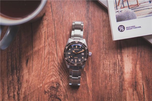 proxima men vintage diving watch stainless steel automatic watch 6200, Slivery;brown
proxima men vintage diving watch stainless steel automatic watch 6200, Slivery;brown