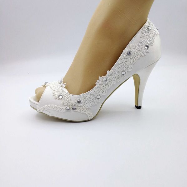 2019 bridal shoes white lace flowers rhinestone pearl fish mouth crystal overheight with women's shoes, Black
2019 bridal shoes white lace flowers rhinestone pearl fish mouth crystal overheight with women's shoes, Black