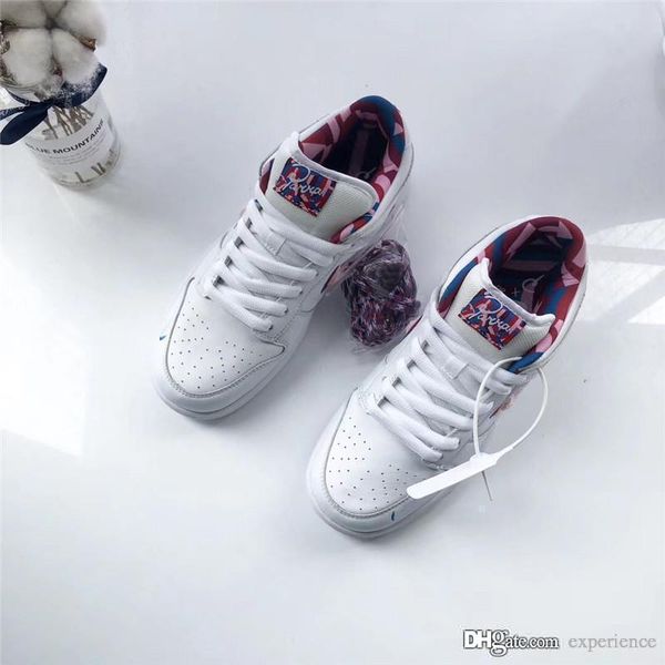 2019 горячие аутентичные parra x sb dunk низкая белая розовая роза тренажерный зал красный cn4504-100 мужчина женщина кроссовки спортивные к
2019 горячие аутентичные parra x sb dunk низкая белая розовая роза тренажерный зал красный cn4504-100 мужчина женщина кроссовки спортивные к