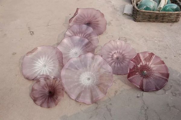 hand blown glass flower plates for wall decoration elegant wall lamp modern mouth blown glass art
hand blown glass flower plates for wall decoration elegant wall lamp modern mouth blown glass art
