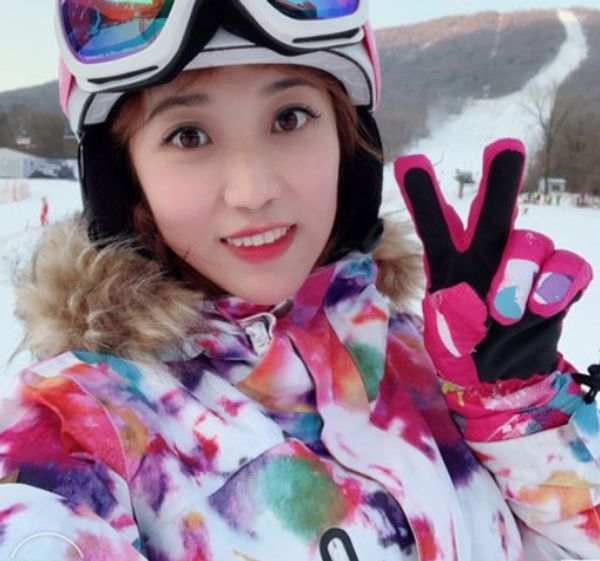 womens super warm white ski jacket dames sale female snowboarding coat waterproof 10k windproof breathable skiwear anorak parka
womens super warm white ski jacket dames sale female snowboarding coat waterproof 10k windproof breathable skiwear anorak parka