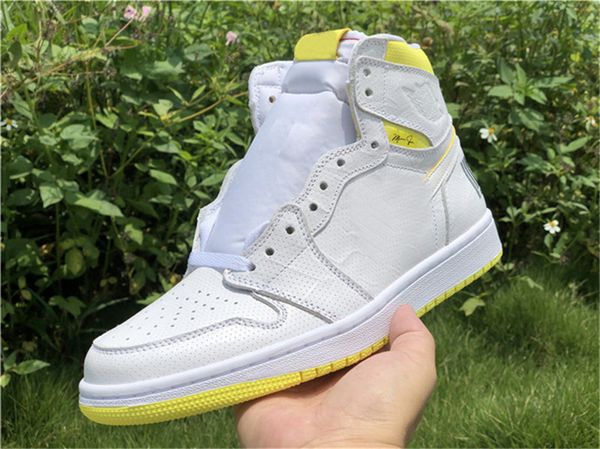 2019 1 og high first class flight basketball shoes retro white dynamic yellow black 555088-170 men sports sneakers with box, White;red
2019 1 og high first class flight basketball shoes retro white dynamic yellow black 555088-170 men sports sneakers with box, White;red