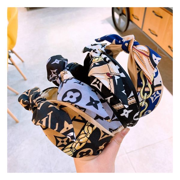 restoring ancient ways wind chain letter floret bowknot makes all take antiskid headband article south korea's custom, Silver
restoring ancient ways wind chain letter floret bowknot makes all take antiskid headband article south korea's custom, Silver