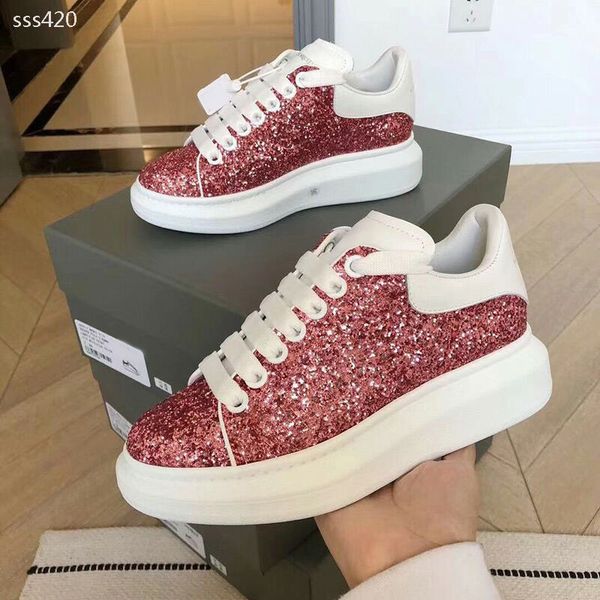 new women 2020 fashion luxury designer shoes red bottoms sneakers athletic shoes classic trainers skateboarding sneaker size 35-40
new women 2020 fashion luxury designer shoes red bottoms sneakers athletic shoes classic trainers skateboarding sneaker size 35-40