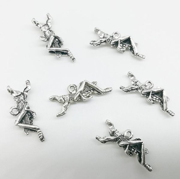 100pcs/lot grasshopper insects alloy charm pendant retro jewelry diy keychain ancient silver pendant for bracelet earrings 23x9mm, Bronze;silver
100pcs/lot grasshopper insects alloy charm pendant retro jewelry diy keychain ancient silver pendant for bracelet earrings 23x9mm, Bronze;silver