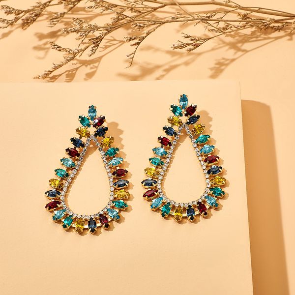 full diamond earrings women designer earrings drop-shaped alloy diamond-set rhinestone full diamond earrings 2020 new design, Silver
full diamond earrings women designer earrings drop-shaped alloy diamond-set rhinestone full diamond earrings 2020 new design, Silver
