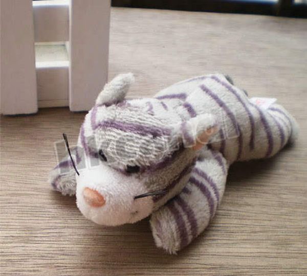 home love animals gray striped cat sticker fridge magnet for kids message holder home decor
home love animals gray striped cat sticker fridge magnet for kids message holder home decor