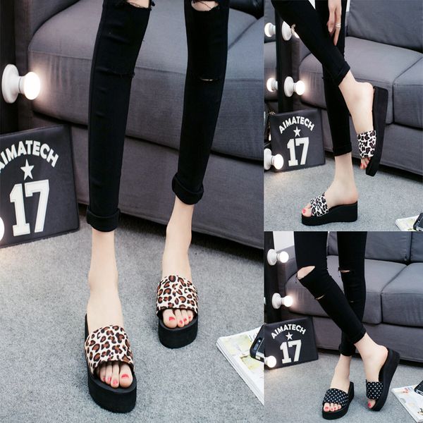 2020 spring and autumn new slippers trendy fashion wild lightweight comfortable wear-resistant word with sandals, Black
2020 spring and autumn new slippers trendy fashion wild lightweight comfortable wear-resistant word with sandals, Black