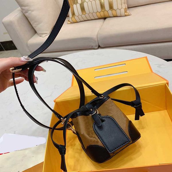 shoulder purse crossbody handbag school bag women classic bucket bag drawstring handbag mini purse ladies wallet
shoulder purse crossbody handbag school bag women classic bucket bag drawstring handbag mini purse ladies wallet