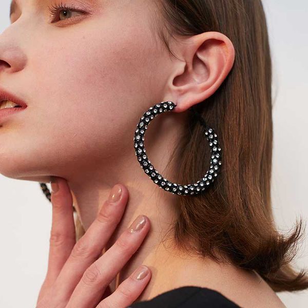 hoop & huggie round hollow earrings for women korean fashion personalized retro ear jewelry small and big size gifts, Golden;silver
hoop & huggie round hollow earrings for women korean fashion personalized retro ear jewelry small and big size gifts, Golden;silver
