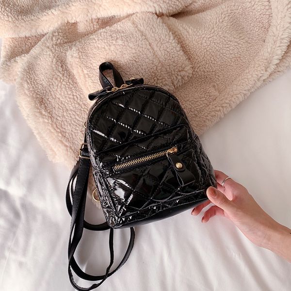 backpack women 2020 new fashion tide soft leather backpack korean simple rhombus embroidery line wild
backpack women 2020 new fashion tide soft leather backpack korean simple rhombus embroidery line wild