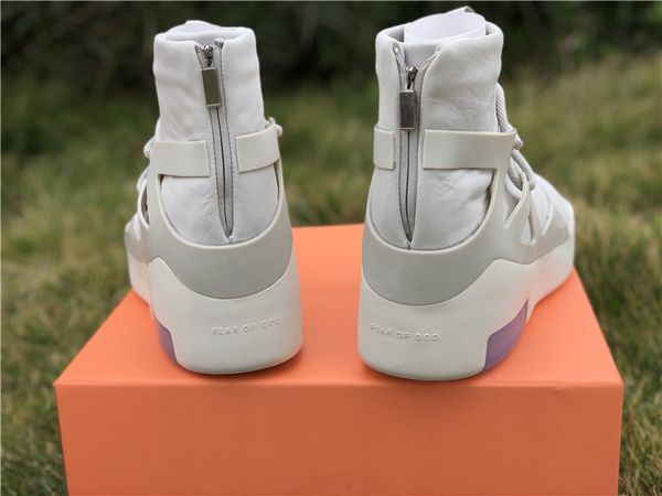 2019 новый релиз Air Fear of God 1 Мужская обувь FOG Boots Light Bone Sail Баскетбольная обувь Мужская
2019 новый релиз Air Fear of God 1 Мужская обувь FOG Boots Light Bone Sail Баскетбольная обувь Мужская