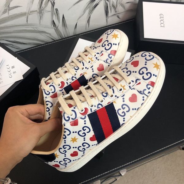 new designers shoes luxury shoes genuine leather designers sneaker couple trainers casual shoes size 35-45
new designers shoes luxury shoes genuine leather designers sneaker couple trainers casual shoes size 35-45