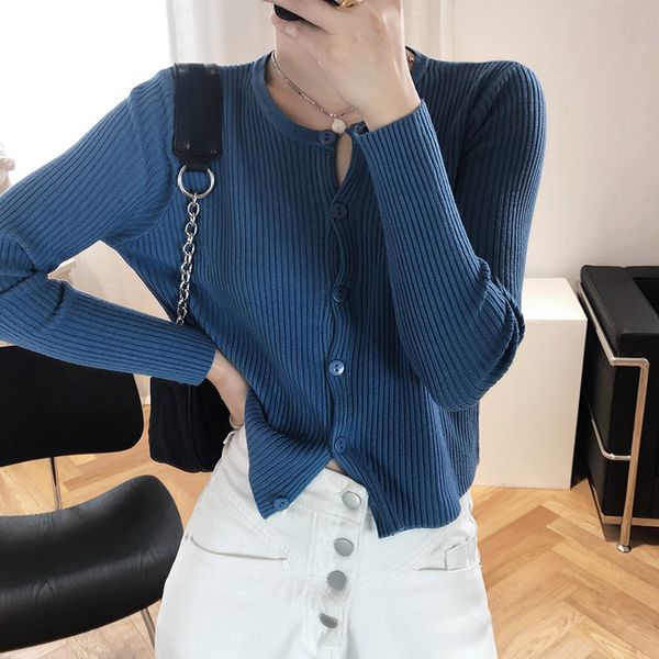 2020 spring basic kintting cardigan long sleeve button o neck short korean style blue purple white black thin sweater
2020 spring basic kintting cardigan long sleeve button o neck short korean style blue purple white black thin sweater