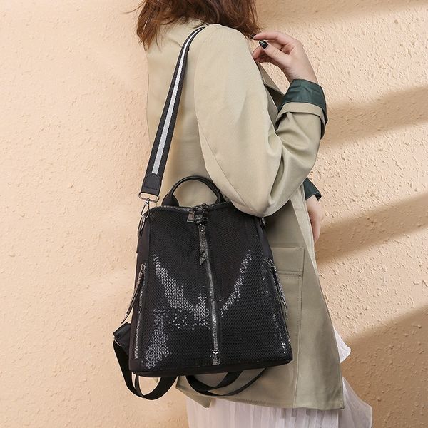 2020 новых женщин рюкзака корейской дамы рюкзак моды случайных дам 
2020 новых женщин рюкзака корейской дамы рюкзак моды случайных дам